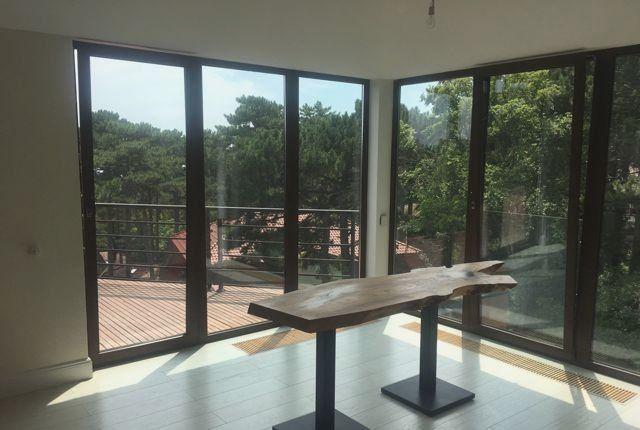 Квартира на продажу по адресу Россия, Республика Крым, Ялта, посёлок Горное, 18Б фото №2