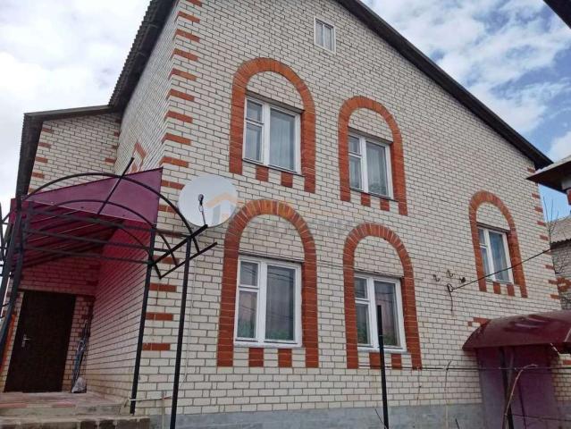 Дом на продажу в Строителе, Ленина улица фото №0