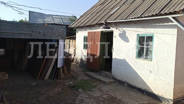 Дом с участком на продажу в слободе Красюковская, Молодёжная улица фото №1